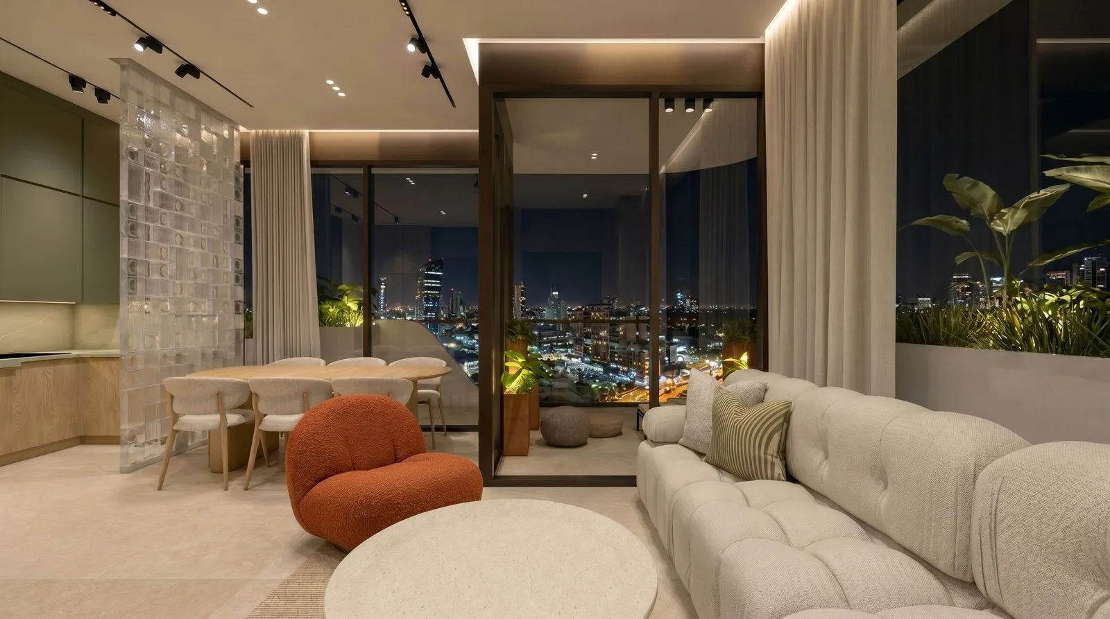 APARTMENT AT NIGHT - 110 m2